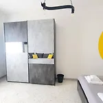 Limited Edition 3* בארי
