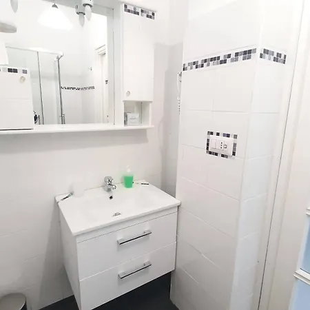 Limited Edition Pensión Bari